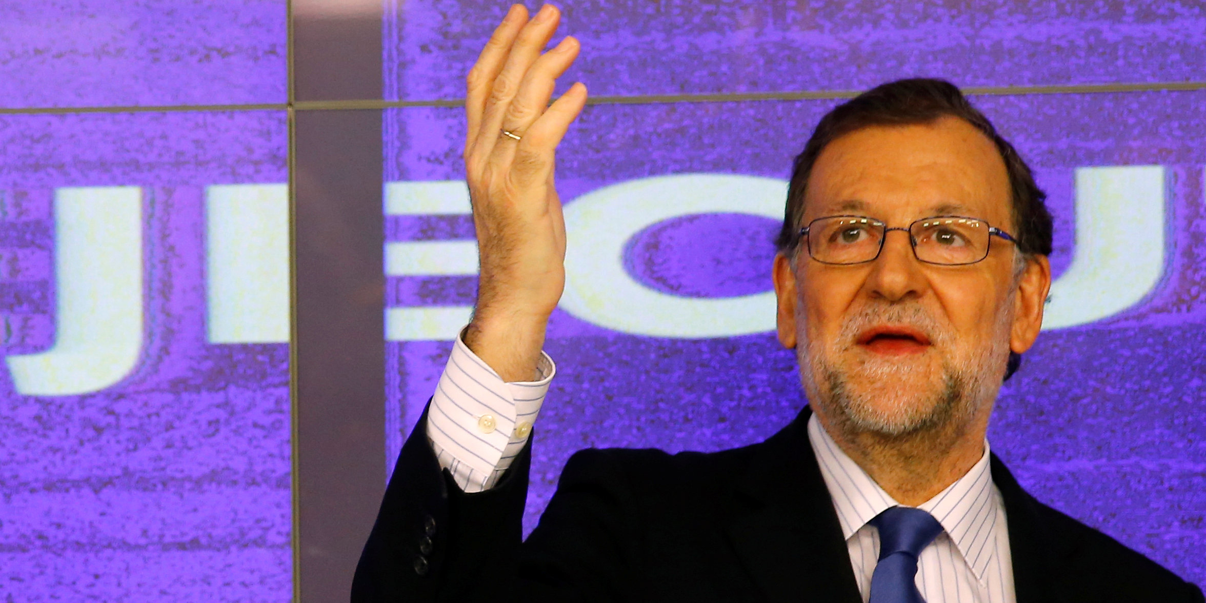 Mariano Rajoy realiza diálogos con otros partidos para conseguir apoyos a su investidura.