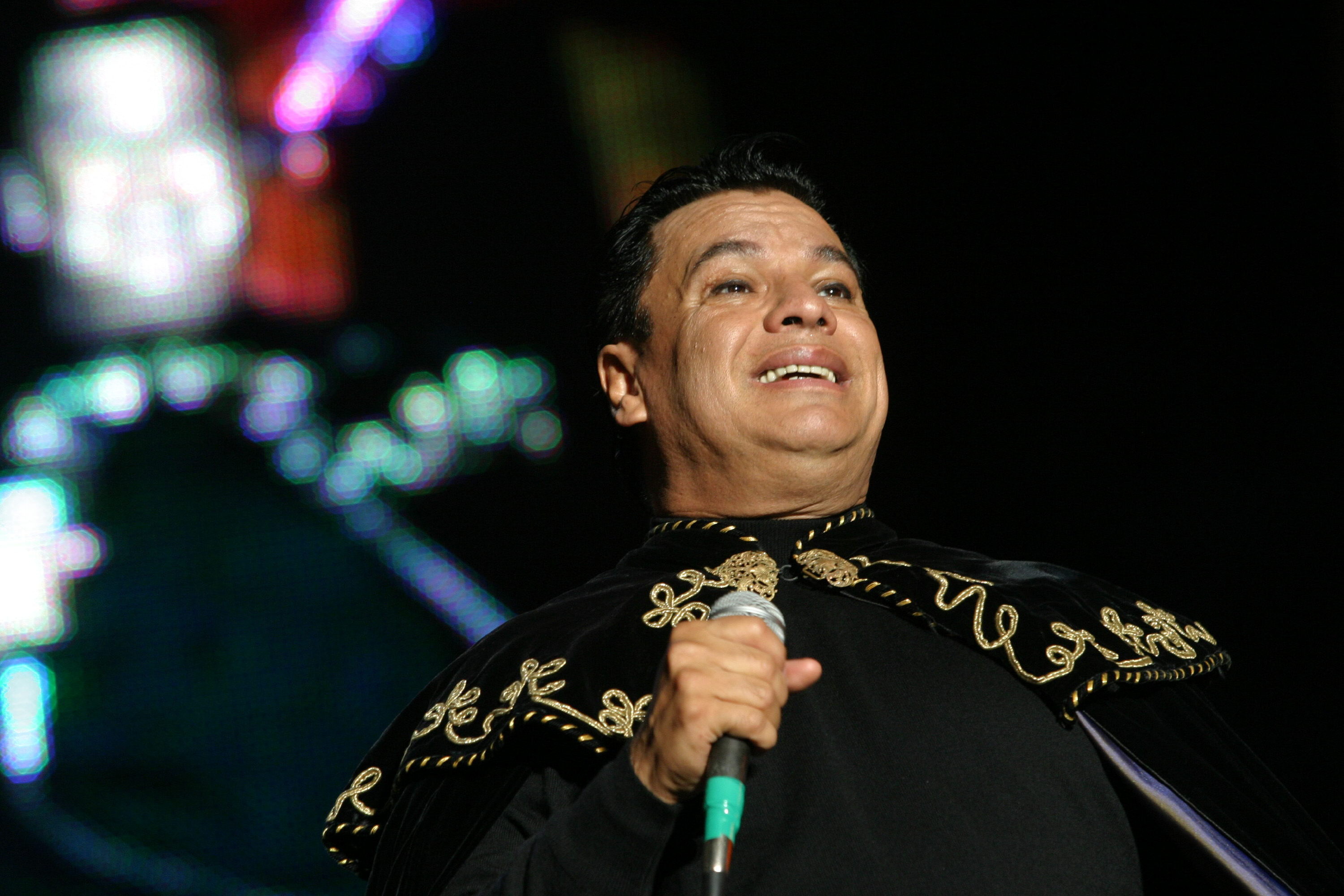 El Divo de Juárez falleció en Santa Mónica, California, EE.UU. a una noche de un multitudinario concierto.