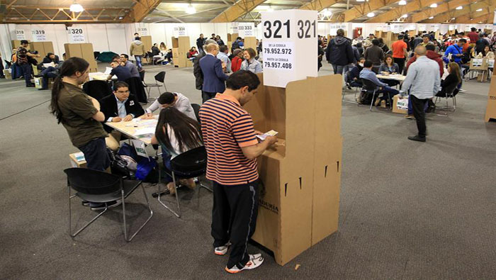 Un total de 34 millones 899 mil 945 colombianos fueron convocados a votar este domingo.