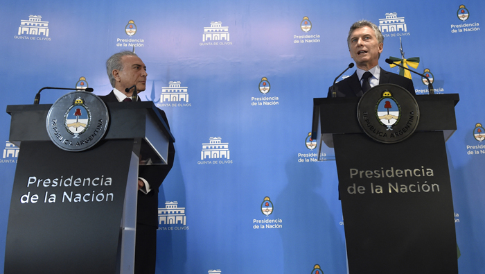 Argentina y Brasil avanzan en sus políticas neoliberales.