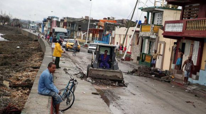 Pobladores y empresas se unen en la recuperación de Baracoa, la ciudad más antigua de Cuba.