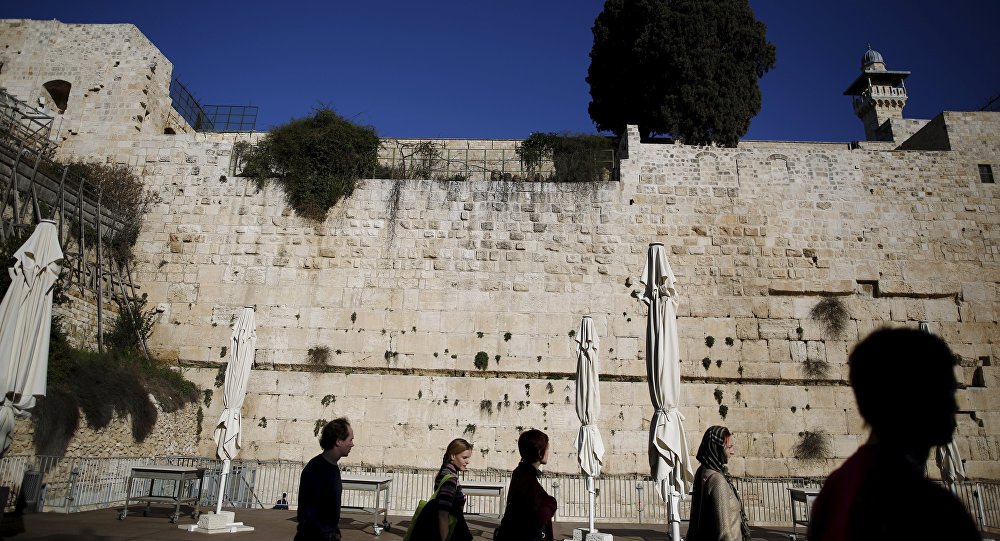 Unesco adopta resolución que desliga al judaísmo del Monte del Templo.
