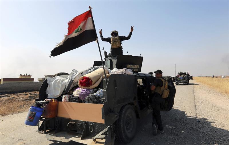  Las fuerzas iraquíes iniciaron la ofensiva apoyadas por la coalición internacional, una operación que despierta preocupaciones por las posibles consecuencias negativas para la población civil quienes han sido blanco frecuente de bombardeos indiscriminados. 