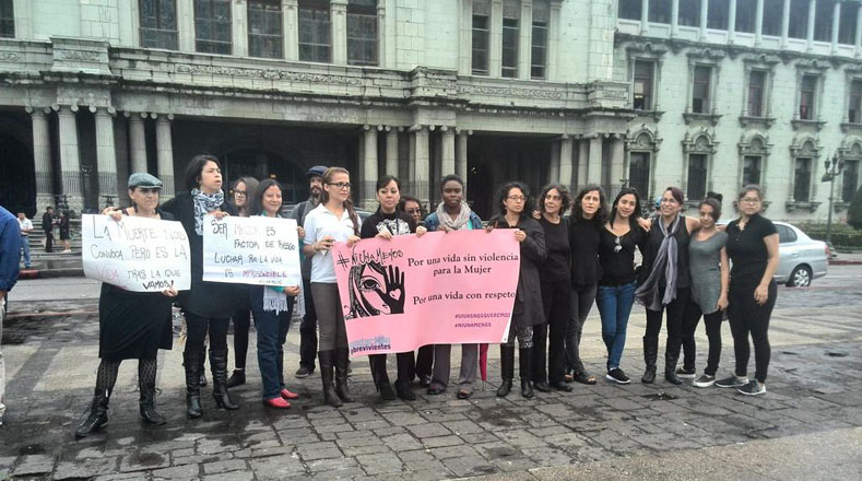 Organizaciones sociales en Guatemala participan de la jornada mundial #NiUnaMenos. En ese país se registran 12 casos de mujeres desmembradas en lo que va de año. 