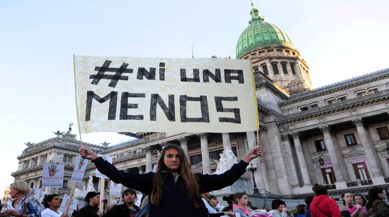 Miles de mujeres marcharán este miércoles en contra del feminicidio en Argentina.