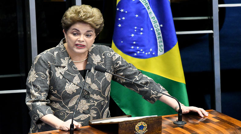 El Senado brasileño separó de su cargo a la mandataria Dilma Rousseff por 61 votos a favor y 20 en contra en un juicio político que dejó como presidente de Brasil a Michel Temer.