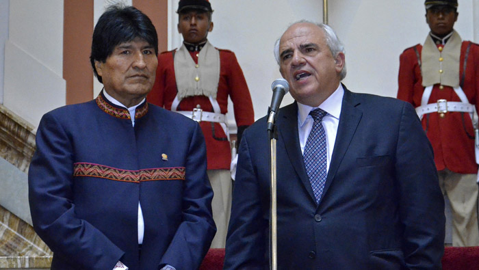 El presidente de Unasur, Ernesto Samper, sostuvo una reunión con el mandatario Evo Morales en el Palacio de Gobierno.