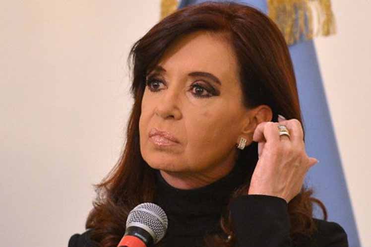 Cristina Fernández denunció que es víctima de un “circo mediático”.