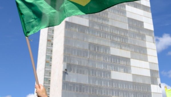 Manifestación frente al Palacio de Planalto, Brasilia en apoyo a Lula