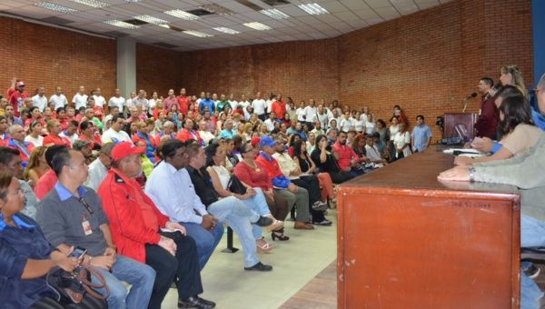 Universitarios del Zulia se juramentan en el Congreso de la Patria