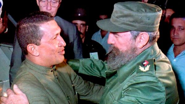 “Fidel y Hugo: dos grandes en un solo abrazo”