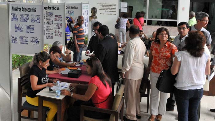 Cuba garantiza los tratamientos médicos para todos los cubanos