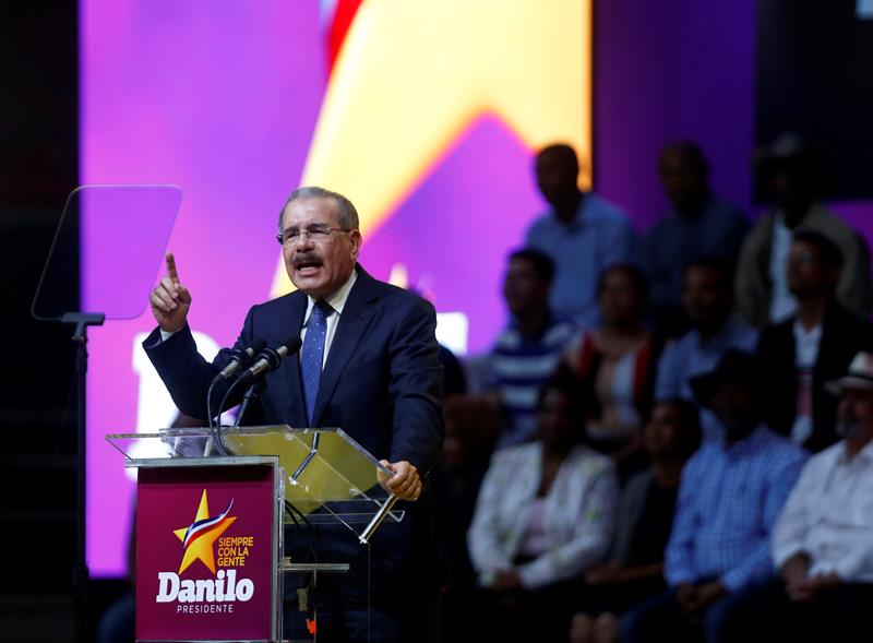 El mandatario Danilo Medina buscará la aceptación y confianza de su pueblo para ejercer un tercer mandato.