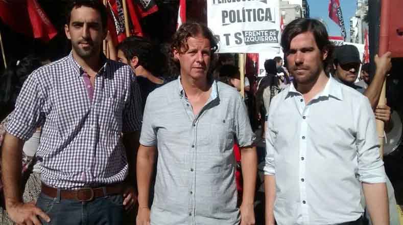 Los manifestantes exigieron la reincorporación tanto de Morales así como de los otros desempleados en los dos meses de gestión de Macri.