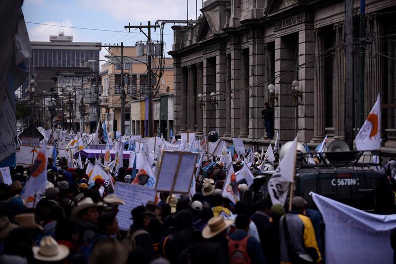 Ésta es la segunda protesta masiva y pacífica que enfrenta el presidente Jimmy Morales, a menos de un mes de su investidura.
