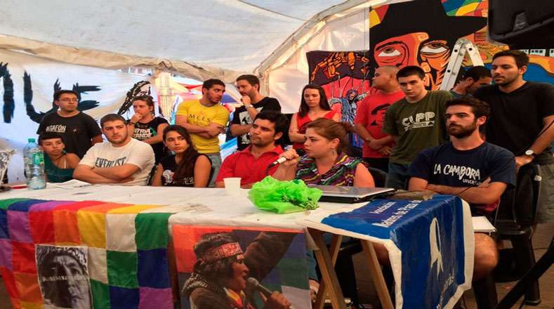 La mesa de la militancia estudiantil reitera que acampará hasta que se haga justicia con Milagro Sala