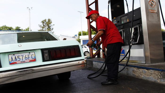 Aún con el aumento, la gasolina venezolana sigue siendo la más barata del mundo.