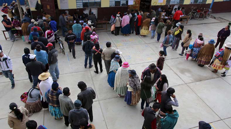La participación de los bolivianos ha sido masiva.