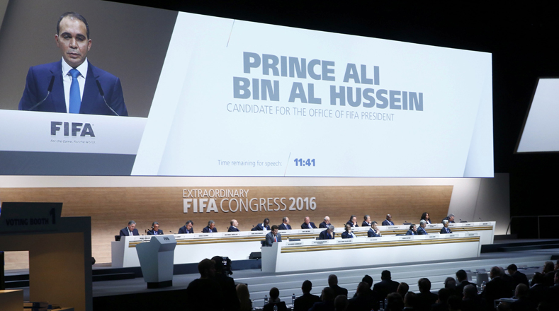 El príncipe jordano Ali bin Al Hussein, uno de los excandidatos a la presidencia de la FIFA.