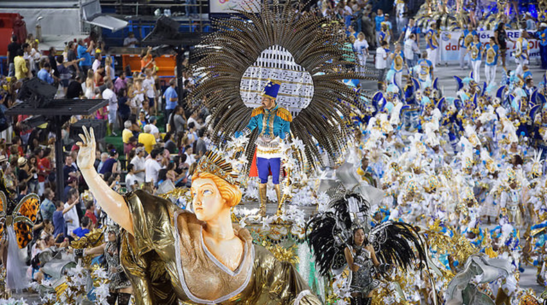 Sus carnavales son un evento mundial, en el que participan una gran cantidad de escuelas de samba. 