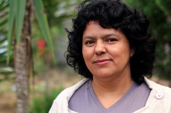 La líder indígena hondureña, Berta Cáceres, fue asesinada en su vivienda en Intibucá