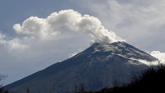 El Tungurahua, uno de los volcanes mas activos de Ecuador.