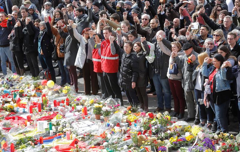 Se eleva a 35 cifra de muertos del atentado en Bruselas