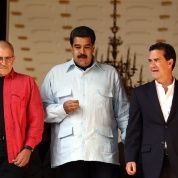 Maduro, pláticas de paz y guarimbas
