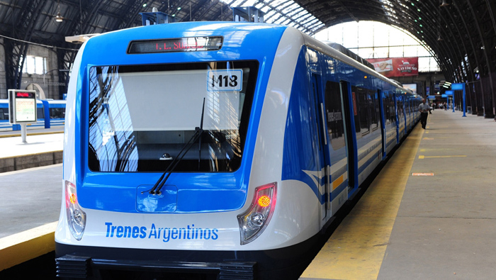 Gobierno argentino prepara tarifazo en el sector transporte