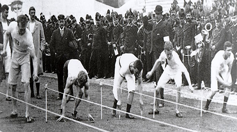 Pierre de Coubertin, que comenzó las gestiones para realizar algo similar a lo que se disputaba en la Antigüedad en Atenas, dando como resultados los primeros Juegos Olímpicos de la era moderna.