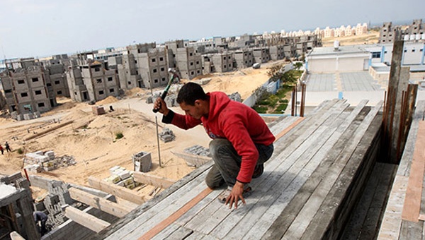 La construcción de viviendas civiles israelíes dentro de territorios ocupados es ilegal.