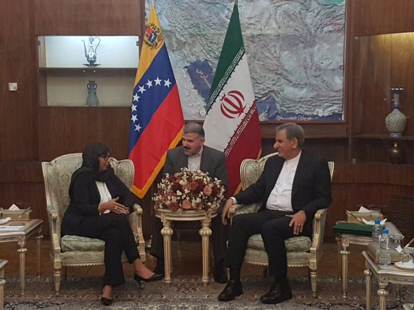 Rodríguez detalló que su delegación se reunió con el primer vicepresidente iraní, Eshaq Jananguiri.