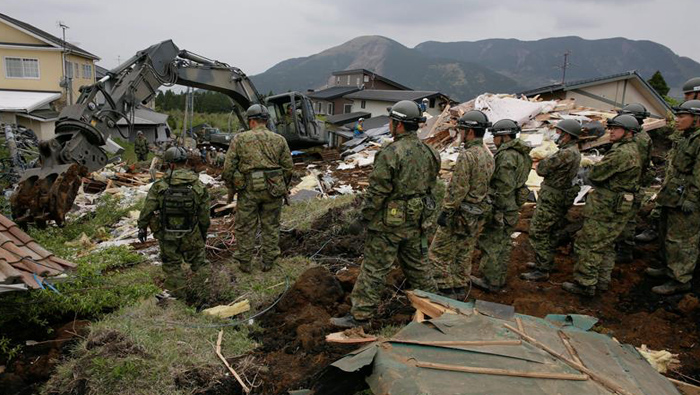 El gobierno enviará más de 20 mil efectivos a la zonas afectadas por los terremotos del 14 de abril