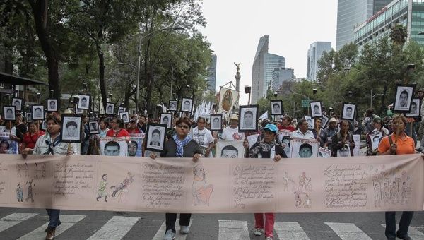 La editorial de New York Times expresó que el informe de GIEI debe ser interpretado como una acusación al sistema judicial de México. 