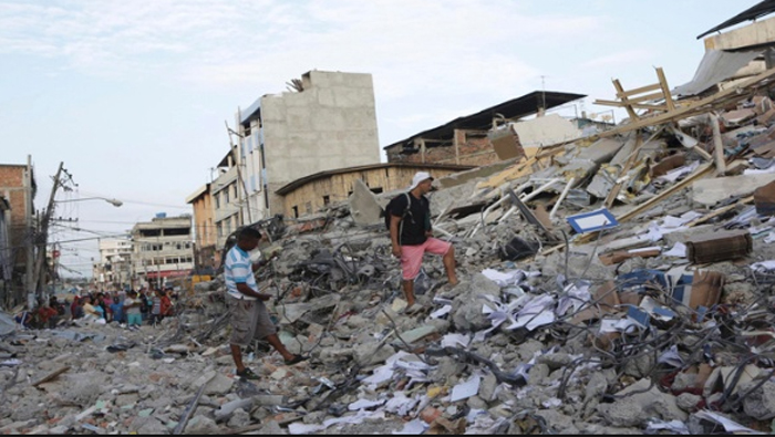 Gobierno ecuatoriano suma esfuerzos para rehabilitar zonas afectadas por el sismo.