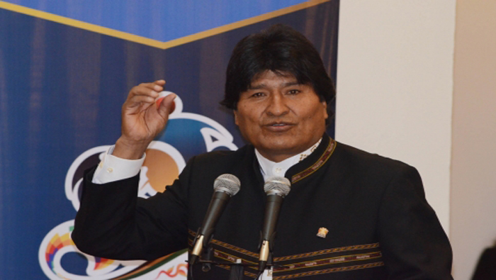 Morales asegura que la derecha utiliza la mentira para alcanzar el poder.
