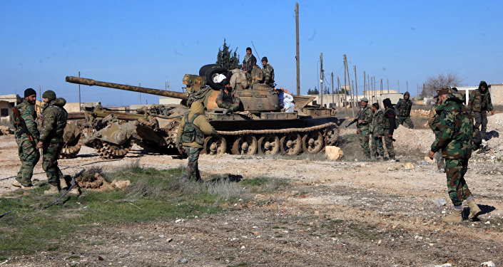 Fuerzas progobierno combatieron a las facciones opositoras como el Ejército de Al Fustat, vinculado a Al Qaeda en Siria, la Legión de la Misericordia y el Ejército del Islam.