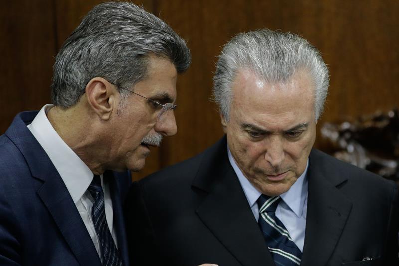 Romero Jucá fue designado por Michel Temer como parte de su Gabinete ministerial y renunció este martes tras filtrarse un audio en el que conspira contra Rousseff.