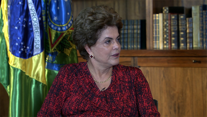 La presidenta brasileña rechazó que diputados de derecha pretendan cambiar el sistema presidencialista por el parlamentario.