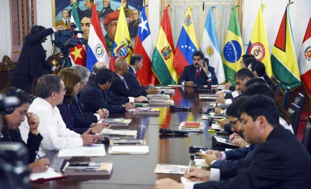 El mandatario venezolano Nicolás Maduro se ha comprometido al diálogo con la oposición y agradece el apoyo de Unasur en este proceso.