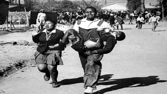 En la masacre de Soweto el gobierno acabó con la vida de 566 niños.
