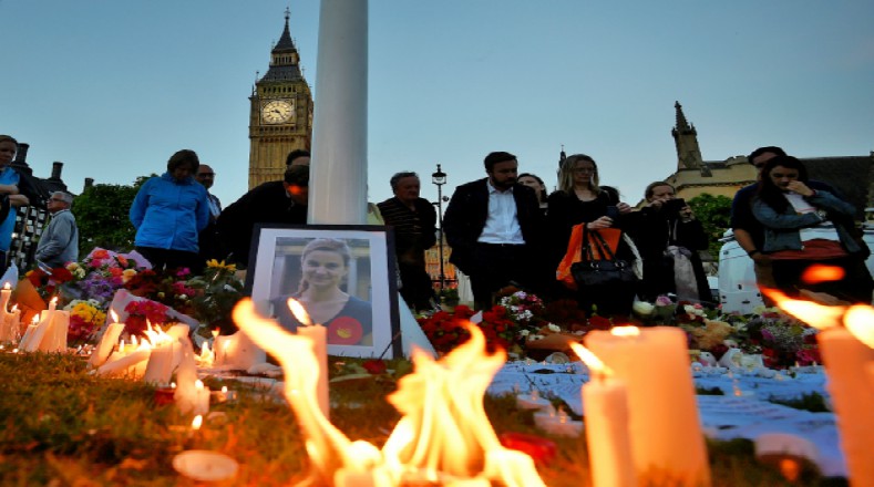 Británicos rinden honores a la diputada Jo Cox asesinada en Londres