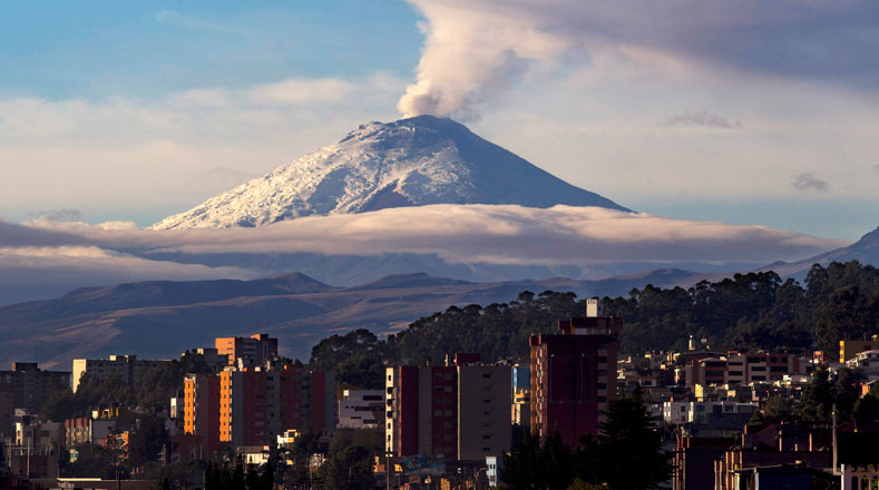 El volcán Cotopaxi es el segundo más alto de Ecuador, así luce desde Quito.