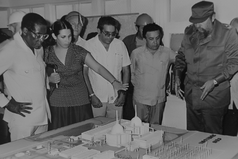 Fidel Castro se mantuvo al tanto del desarrollo socio-económico de la ciudad de Cienfuegos, Cuba.