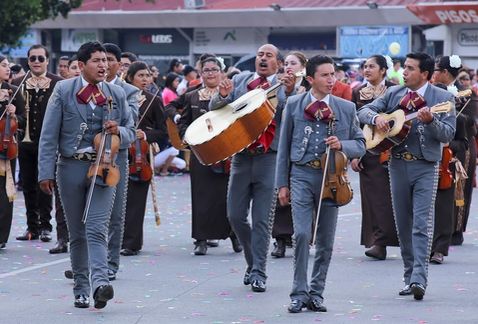México celebra festival dedicado al mariachi, música tradicional incluida en la lista del Patrimonio Cultural Inmaterial de la Humanidad.