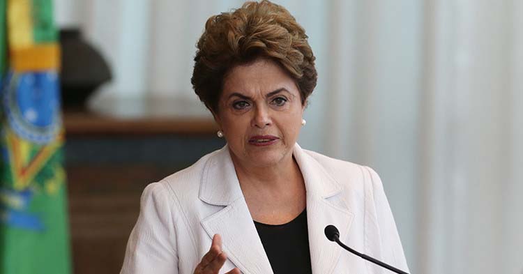 El Senado aprobó la destitución de la presidenta Dilma Rousseff  con 61 senadores a favor, y 20 en contra, de 81 en total.