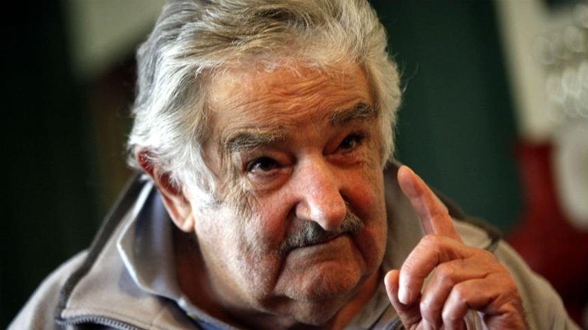 José Mujica se une a otras voces del continente para condenar el golpe de Estado en Brasil.