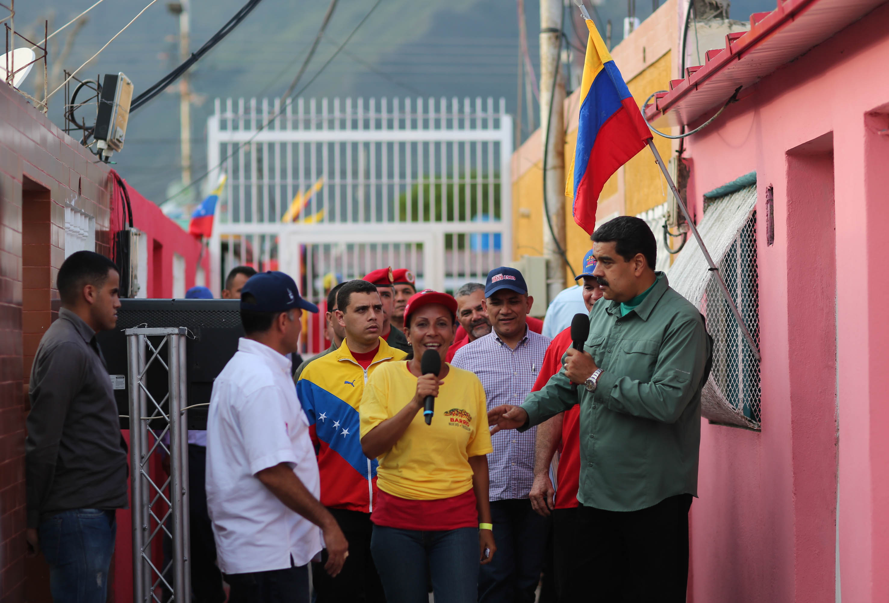 El presidente Maduro dirige este viernes una jornada de trabajo de la Gran Misión Barrio Nuevo Barrio Tricolor desde Nueva Esparta, al oriente del país.