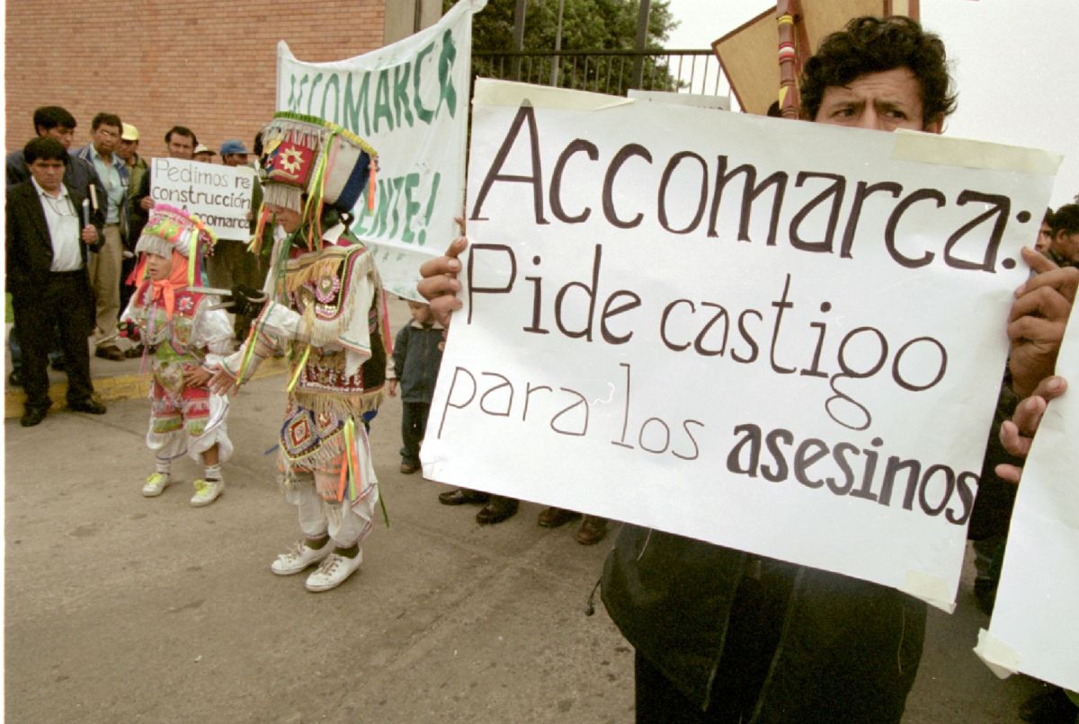 Familiares de las víctimas de la masacre de Accomarca reclaman justicia.
