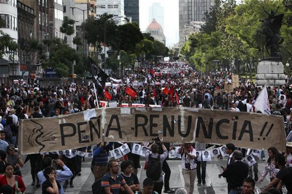 El caso Ayotzinapa es uno de los principales motivos de la protesta contra Peña Nieto.